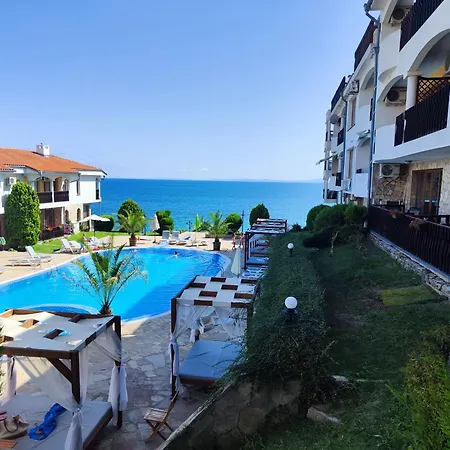 Sun Coast Apartment